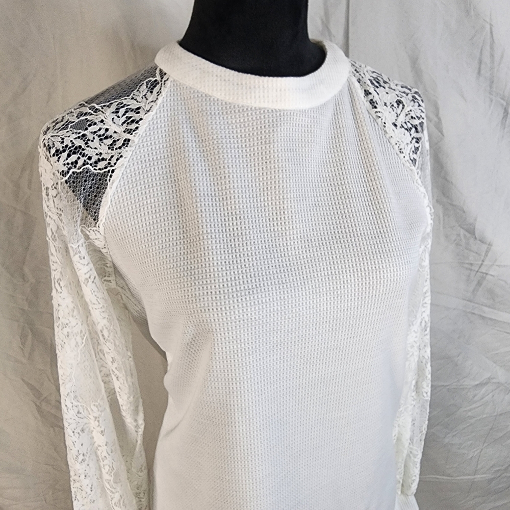 New! MIHOLL Size Small‎ Knit Top Pullover Lace Sleeve Thermal Weave Back Zip